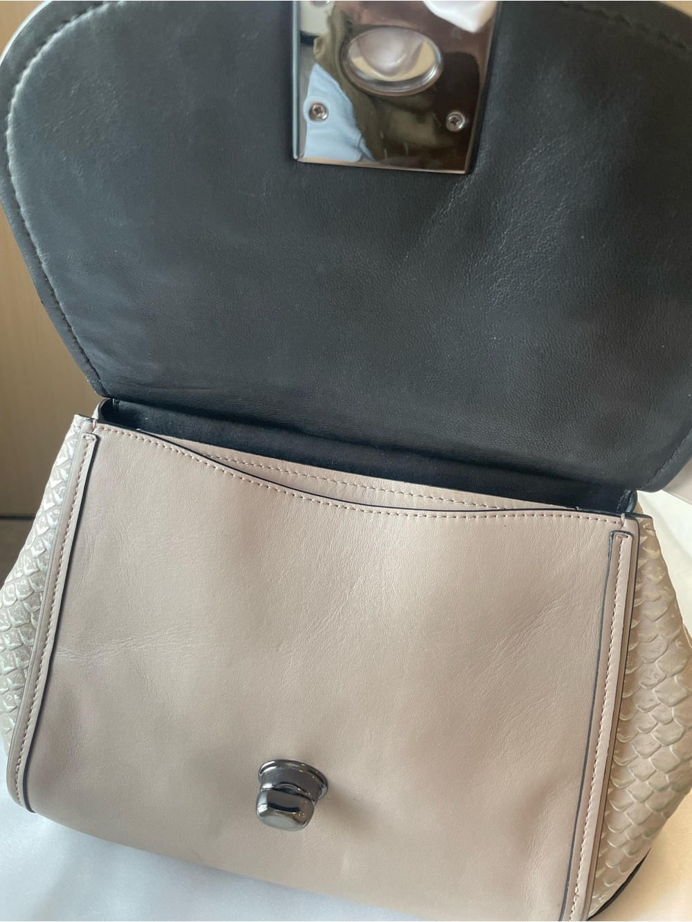 Coach Restored Drifter Tea Rose Beige Floral Appliqué Leather Bag snakeskin vers - Picture 5 of 15
